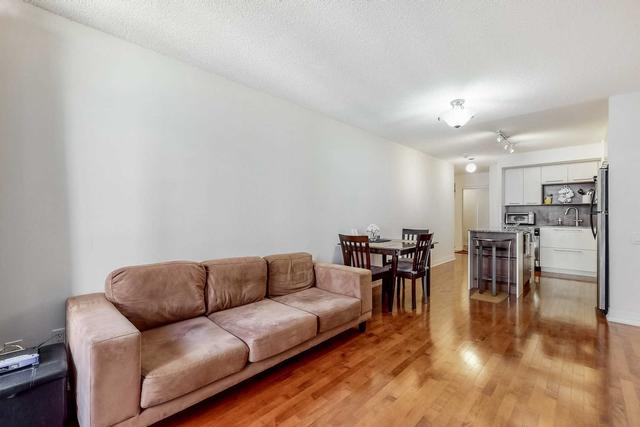 902 - 21 Carlton St, Condo with 2 bedrooms, 2 bathrooms and 0 parking in Toronto ON | Image 8