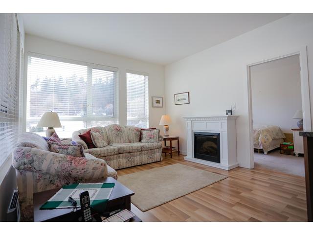 305 - 710 Vernon Street, Condo with 2 bedrooms, 2 bathrooms and 1 parking in Nelson BC | Image 3