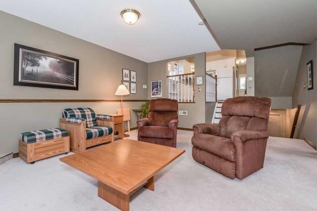 312 Tait Cres, House detached with 2 bedrooms, 2 bathrooms and 3 parking in Centre Wellington ON | Image 11