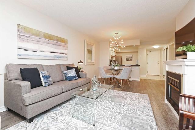 1110 - 4 Park Vista, Condo with 2 bedrooms, 2 bathrooms and 1 parking in Toronto ON | Image 10