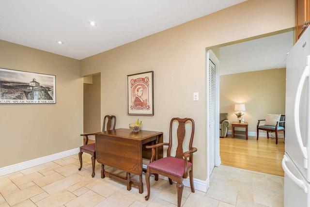 47 Melville Cres, House detached with 3 bedrooms, 2 bathrooms and 3 parking in Brampton ON | Image 7