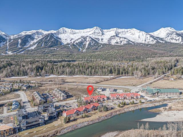 517/519 - 500 Riverside Way, Condo with 3 bedrooms, 2 bathrooms and null parking in Fernie BC | Image 3