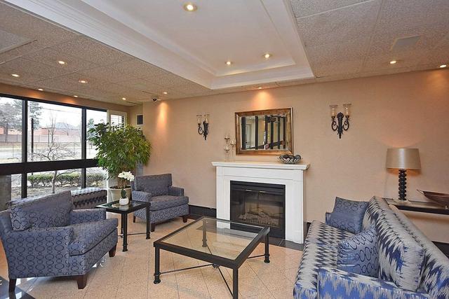 909 - 1300 Mississauga Valley Blvd, Condo with 2 bedrooms, 2 bathrooms and 1 parking in Mississauga ON | Image 12