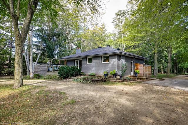 7744 36/37 Nottawasaga Sideroad, House detached with 3 bedrooms, 1 bathrooms and 16 parking in Clearview ON | Image 1