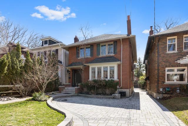 133 Rose Park Dr, House detached with 4 bedrooms, 3 bathrooms and 4 parking in Toronto ON | Image 1