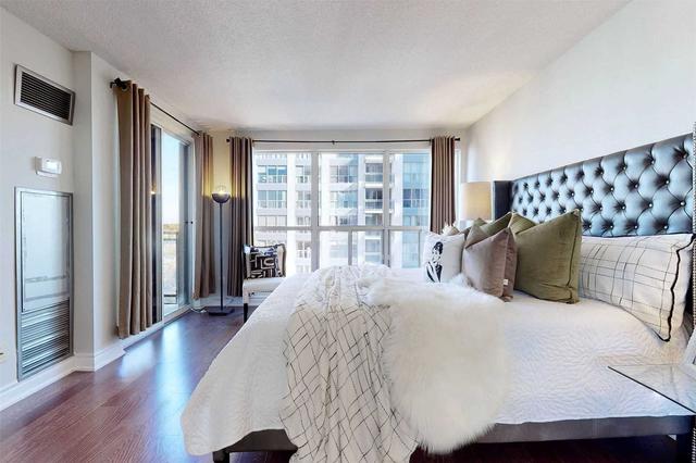 1001 - 18 Hollywood Ave, Condo with 2 bedrooms, 2 bathrooms and 2 parking in Toronto ON | Image 16