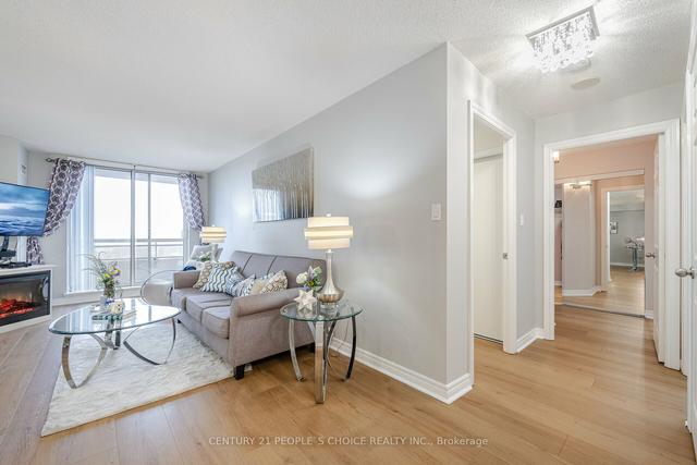 1203 - 1700 Eglinton Ave, Condo with 2 bedrooms, 2 bathrooms and 1 parking in Toronto ON | Image 9