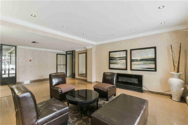1402 - 3170 Kirwin Ave, Condo with 2 bedrooms, 2 bathrooms and 1 parking in Mississauga ON | Image 4