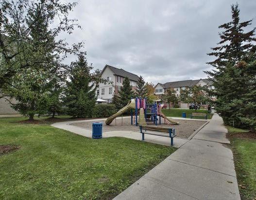21 Spraggins Lane, Townhouse with 3 bedrooms, 2 bathrooms and 1 parking in Ajax ON | Image 10