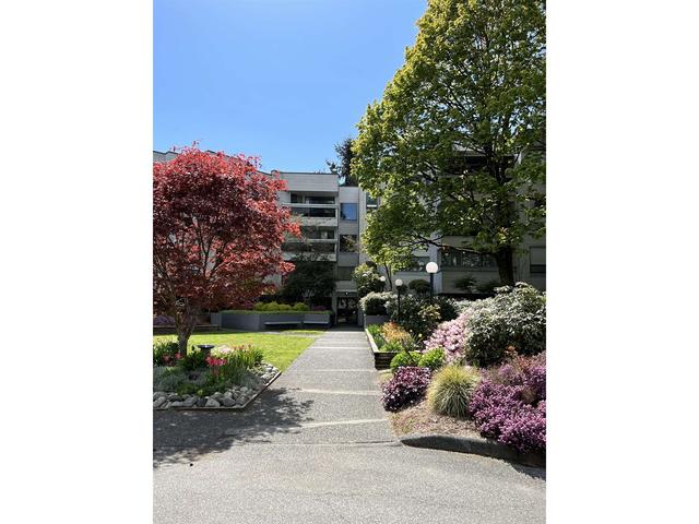 104 - 8760 Blundell Road, Condo with 2 bedrooms, 2 bathrooms and null parking in Richmond BC | Card Image
