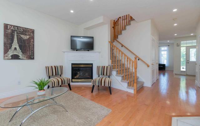 37 Clover St, House detached with 4 bedrooms, 3 bathrooms and 2 parking in Markham ON | Image 5