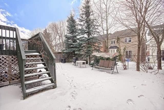 121 Woodbine Pl, House detached with 4 bedrooms, 3 bathrooms and 2 parking in Oshawa ON | Image 20