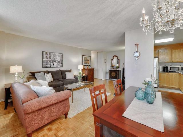 809 - 541 Blackthorn Ave, Condo with 1 bedrooms, 1 bathrooms and 1 parking in Toronto ON | Image 7