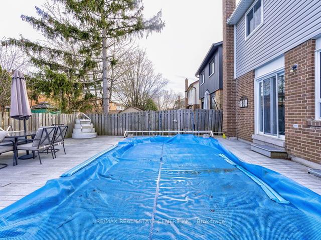 370 Hansen Rd N, House detached with 3 bedrooms, 3 bathrooms and 3 parking in Brampton ON | Image 33