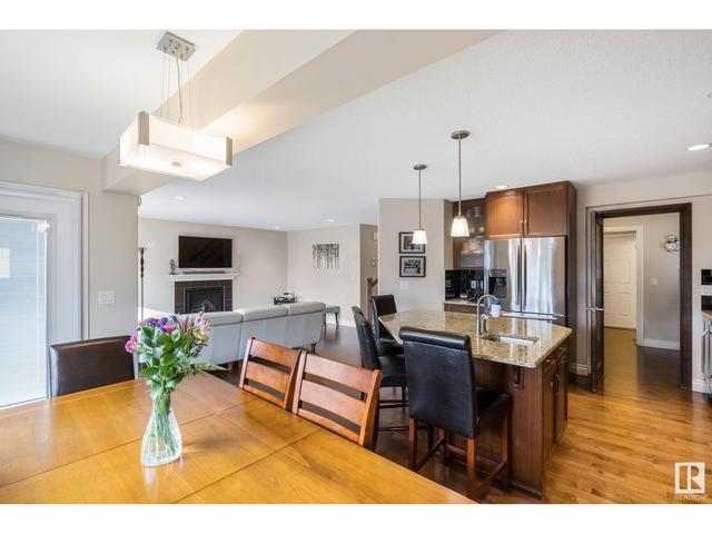 2041 Rochester Av Nw, House detached with 5 bedrooms, 4 bathrooms and null parking in Edmonton AB | Image 1