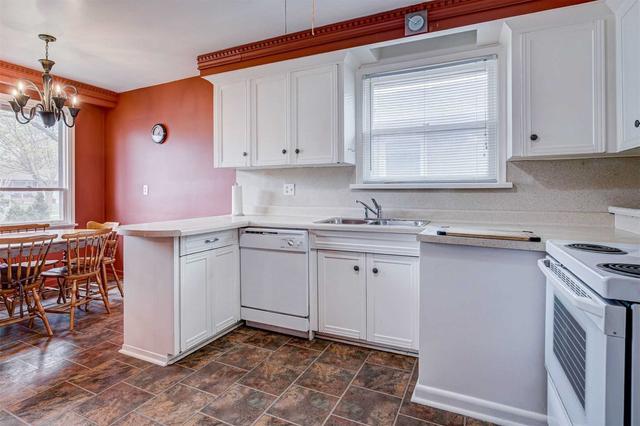 14 Epping St, House detached with 3 bedrooms, 3 bathrooms and 4 parking in Toronto ON | Image 8