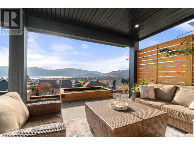 2827 Copper Ridge Drive, House detached with 5 bedrooms, 4 bathrooms and 6 parking in West Kelowna BC | Image 37
