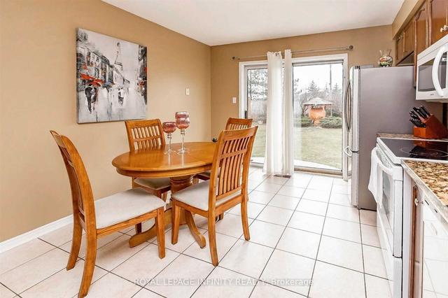 72 Mosley Cres, House detached with 2 bedrooms, 2 bathrooms and 5.5 parking in Brampton ON | Image 7
