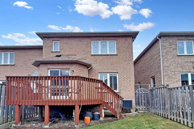 17 Willow Trail Rd, House attached with 3 bedrooms, 3 bathrooms and 2 parking in Markham ON | Image 11
