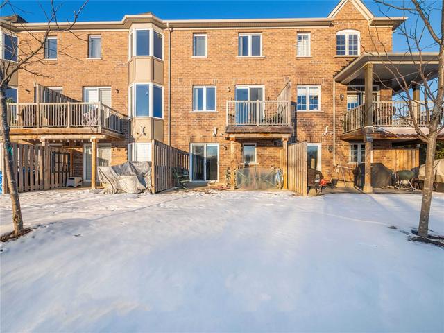 700 Wendy Culbert Cres, Townhouse with 3 bedrooms, 4 bathrooms and 1 parking in Newmarket ON | Image 26
