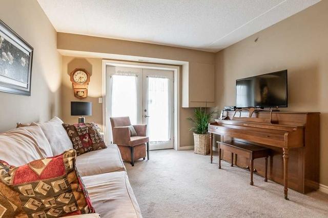 1421 Walkers Line, Condo with 1 bedrooms, 1 bathrooms and 1 parking in Burlington ON | Image 4