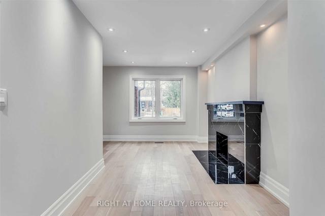 611 Hillsdale Ave E, House detached with 3 bedrooms, 3 bathrooms and 2 parking in Toronto ON | Image 25