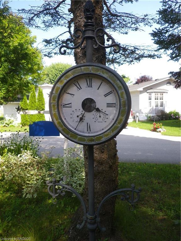 Outdoor Clock | Image 18