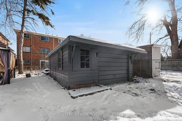 463 Birchmount Rd, House detached with 2 bedrooms, 2 bathrooms and 5 parking in Toronto ON | Image 20