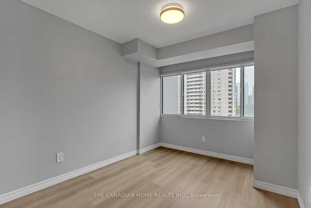 808 - 50 Elm Dr, Condo with 3 bedrooms, 2 bathrooms and 2 parking in Mississauga ON | Image 15