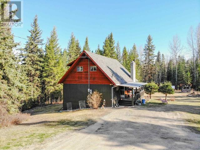 2255 Heaton Road, House detached with 5 bedrooms, 3 bathrooms and null parking in Cariboo B BC | Image 35