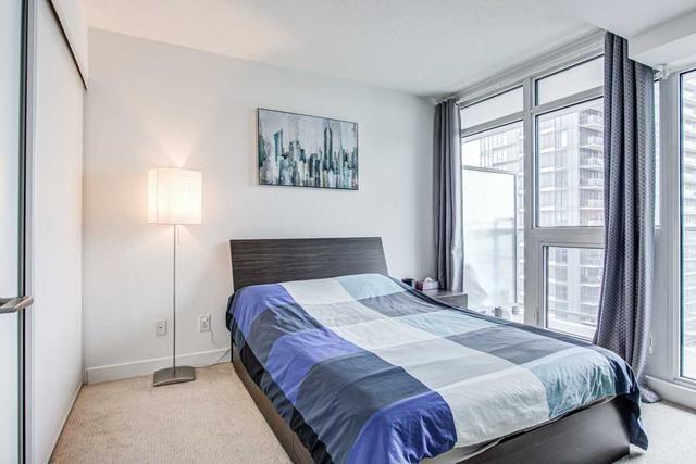 1703 - 72 Esther Shiner Blvd, Condo with 1 bedrooms, 1 bathrooms and 1 parking in Toronto ON | Image 2