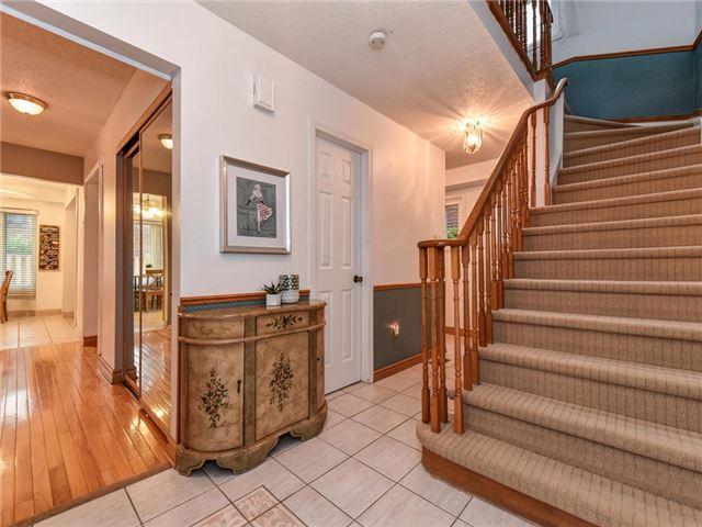 15 Carnelly Cres, House detached with 3 bedrooms, 4 bathrooms and 2 parking in Ajax ON | Image 4