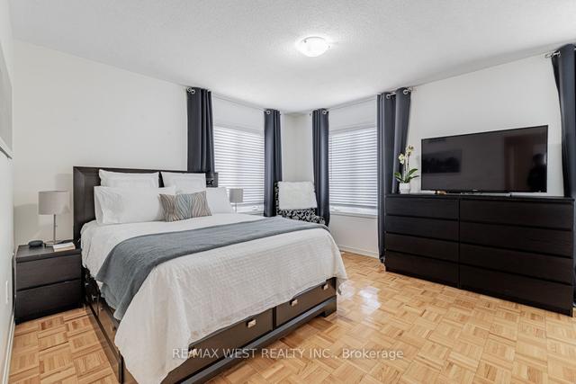 th18 - 375 Cook Rd, Townhouse with 3 bedrooms, 2 bathrooms and 3 parking in Toronto ON | Image 11