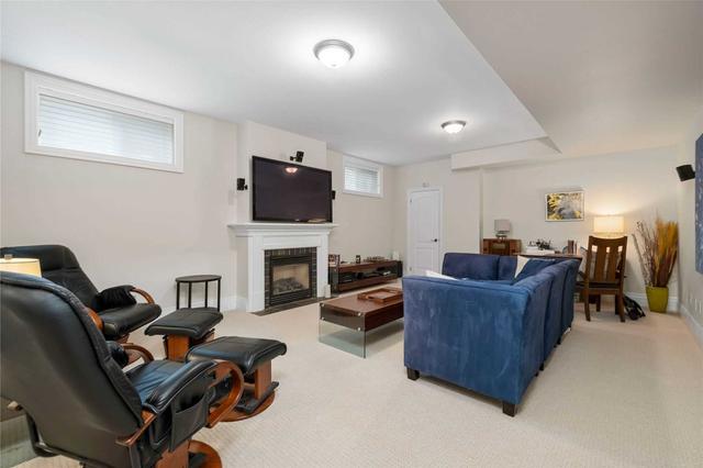 36 Eastville Ave, House detached with 4 bedrooms, 4 bathrooms and 3 parking in Toronto ON | Image 17