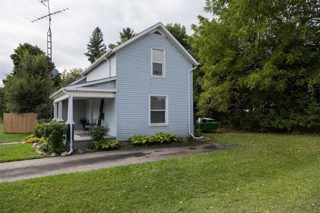 3 Queen St S, House detached with 3 bedrooms, 2 bathrooms and 2 parking in Brant ON | Image 12