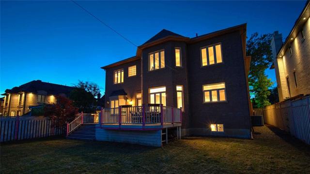 71 Lorraine Dr, House detached with 4 bedrooms, 5 bathrooms and 6 parking in Toronto ON | Image 33