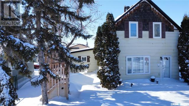 1102 4th Avenue N, House detached with 3 bedrooms, 2 bathrooms and null parking in Rosthern SK | Image 37