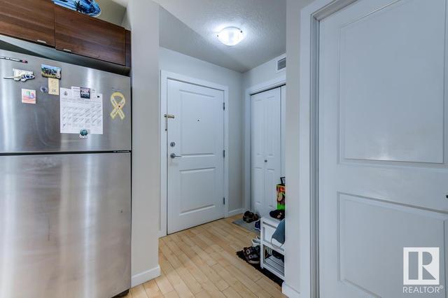 107 - 9519 160 Av Nw, Condo with 2 bedrooms, 2 bathrooms and 2 parking in Edmonton AB | Image 3