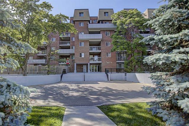 316 - 3025 The Credit Woodlands Dr, Condo with 4 bedrooms, 2 bathrooms and 1 parking in Mississauga ON | Image 1