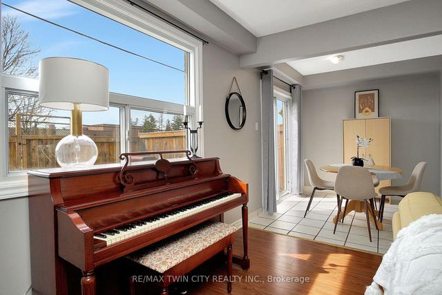 h - 766 Walter St, Townhouse with 3 bedrooms, 1 bathrooms and 1 parking in Cambridge ON | Image 26