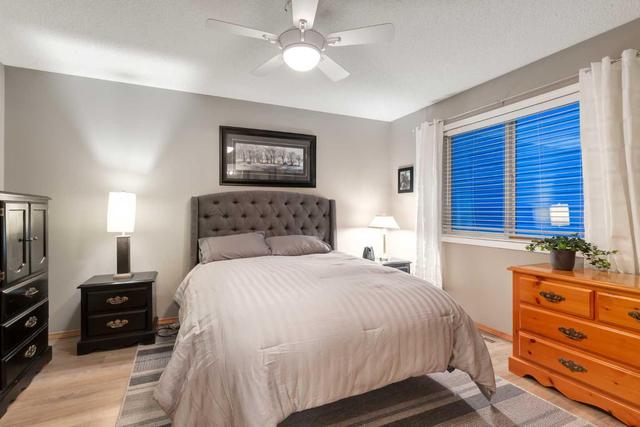 1960 New Brighton Drive Se, House detached with 4 bedrooms, 2 bathrooms and 4 parking in Calgary AB | Image 14