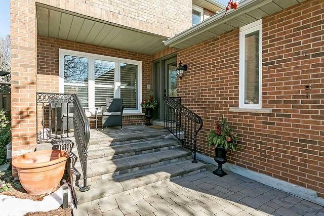 449 Parkridge Cres, House detached with 3 bedrooms, 3 bathrooms and 4 parking in Oakville ON | Image 12