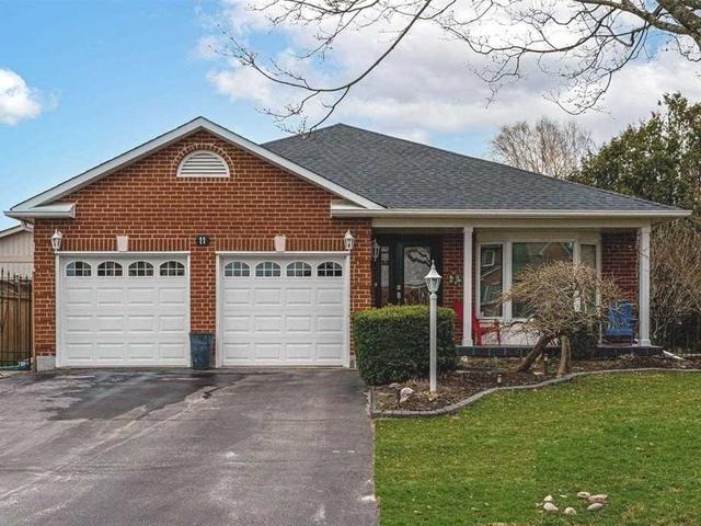 11 Hart Crt, House detached with 3 bedrooms, 3 bathrooms and 4 parking in Clarington ON | Image 1