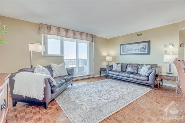 601 - 1705 Playfair Drive, Condo with 2 bedrooms, 2 bathrooms and 1 parking in Ottawa ON | Image 11