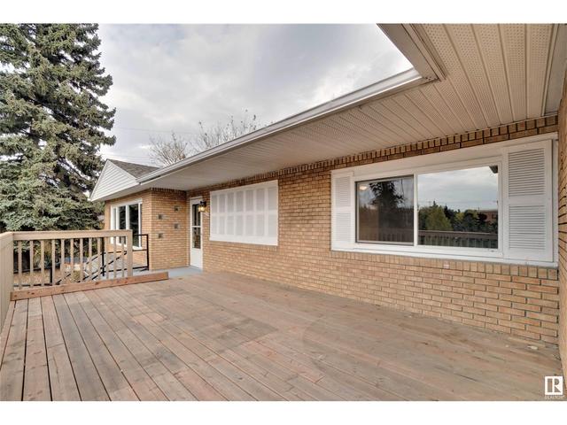 10315 75 St Nw, House detached with 4 bedrooms, 3 bathrooms and 5 parking in Edmonton AB | Image 4