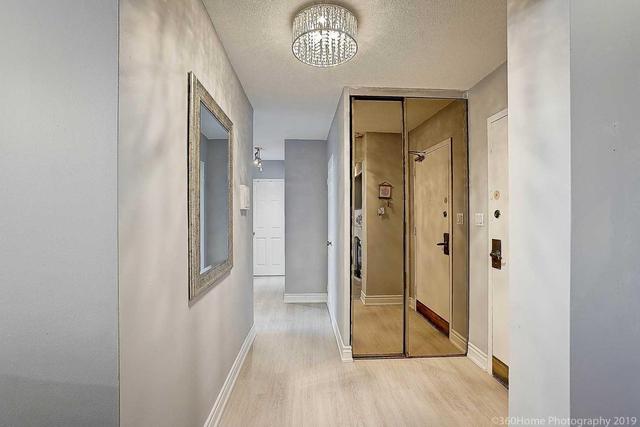 1506 - 5 Vicora Linkway, Condo with 3 bedrooms, 2 bathrooms and 1 parking in Toronto ON | Image 11