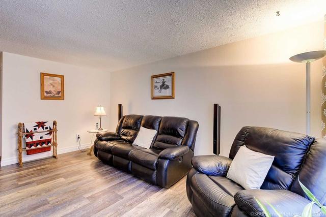 1088 Norman Cres, House detached with 3 bedrooms, 2 bathrooms and 4 parking in Oshawa ON | Image 22