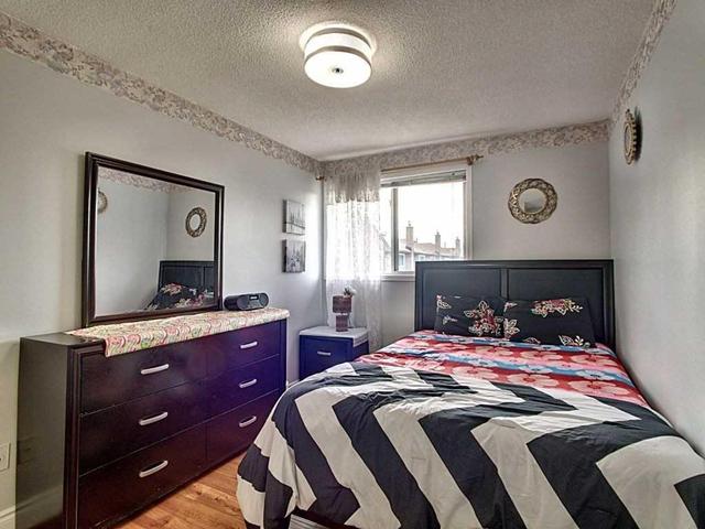 4 Raine Crt, House detached with 3 bedrooms, 3 bathrooms and 5 parking in Brampton ON | Image 13
