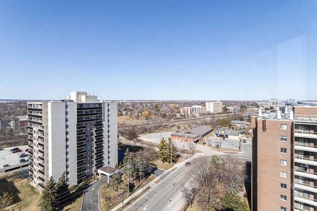 1403 - 100 Millside Dr, Condo with 2 bedrooms, 2 bathrooms and 2 parking in Milton ON | Image 32