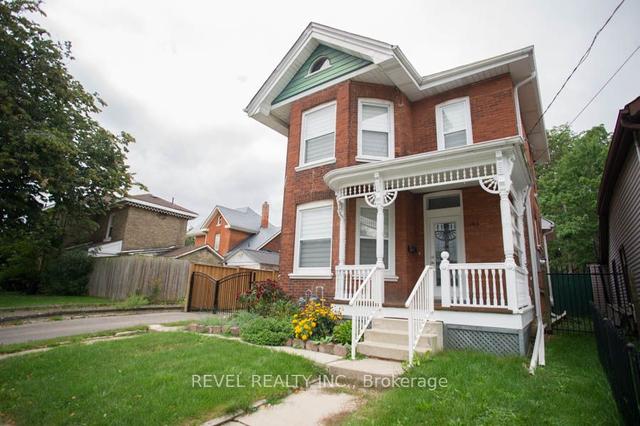 166 Brock St, House detached with 3 bedrooms, 2 bathrooms and 5 parking in Brantford ON | Image 23